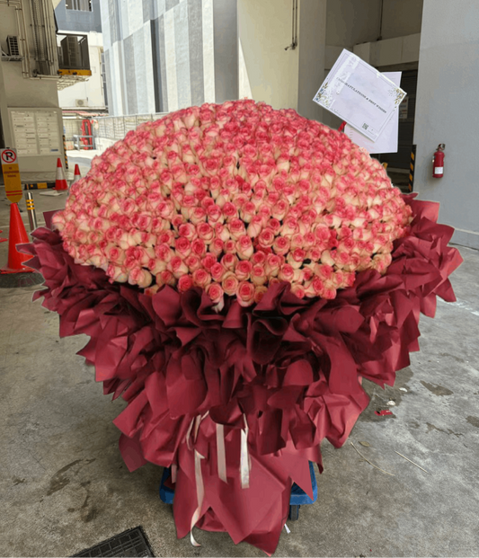 Premium Bouquet 16 ~ 999 Roses